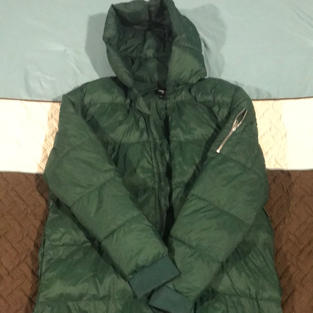 Forever 21 Men’s long puffer jacket